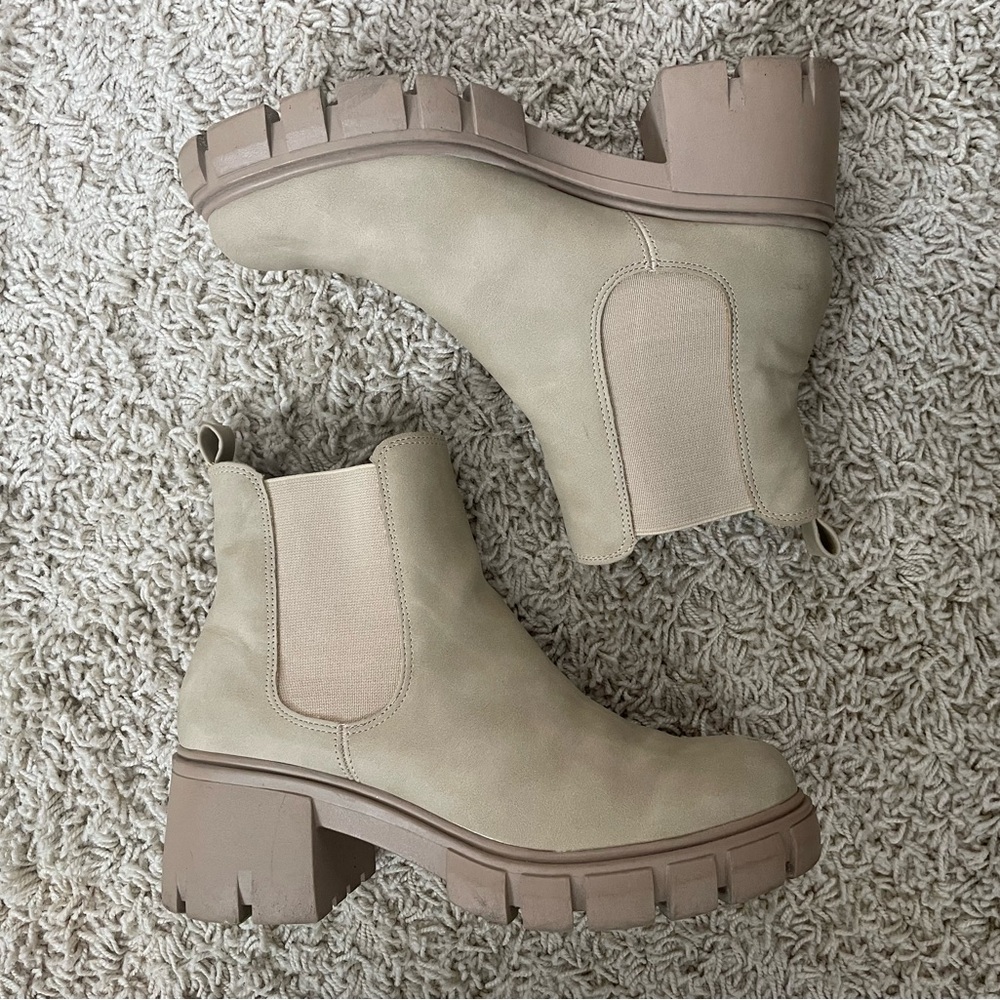 Steve Madden Platform Chunky Chelsea Ankle Boots